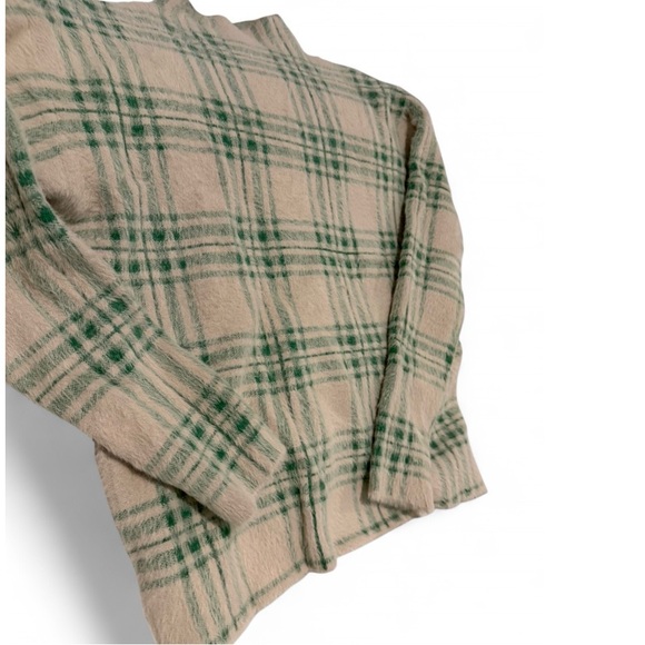 Plaid Green and Tan Sweater TAHARI women’s size small - Picture 2 of 3
